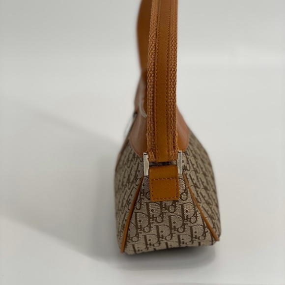 Dior Bag - Picture 14 of 17